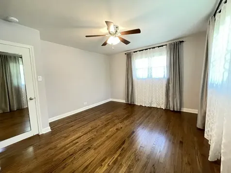 2332 Belleview Avenue Westchester IL 60154