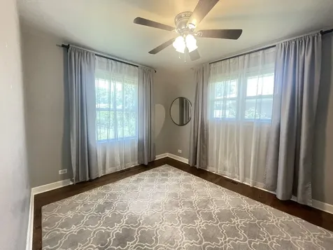 2332 Belleview Avenue Westchester IL 60154