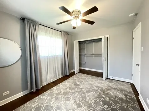 2332 Belleview Avenue Westchester IL 60154