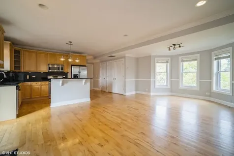 6432 North Hermitage Avenue Chicago IL 60626