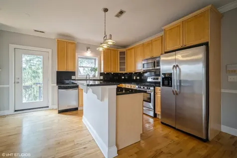 6432 North Hermitage Avenue Chicago IL 60626