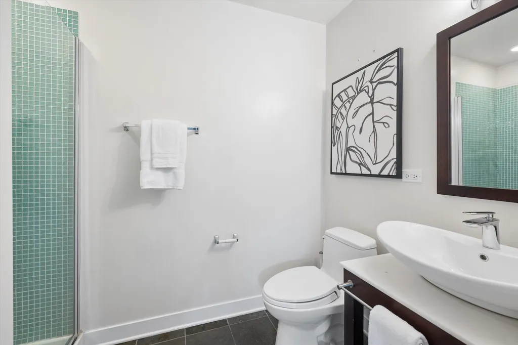 660 West Wayman Street Chicago IL 60661