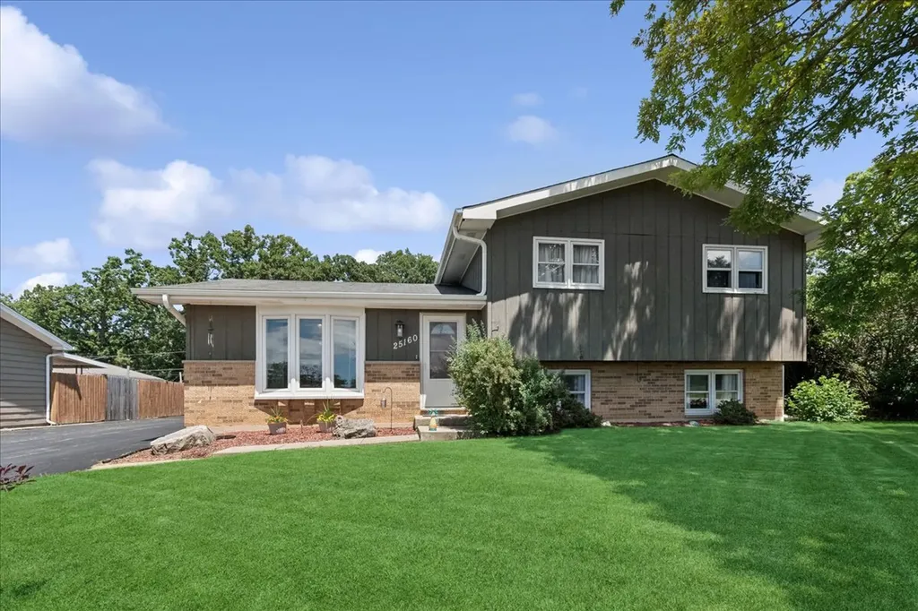 25160 West Monaville Road Lake Villa IL 60046