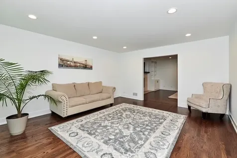 1410 Magnolia Street Glenview IL 60025