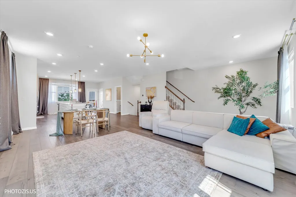 3316 Trillium Circle Rolling Meadows IL 60008