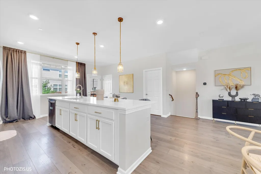 3316 Trillium Circle Rolling Meadows IL 60008