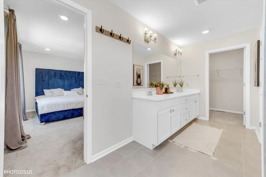 3316 Trillium Circle Rolling Meadows IL 60008