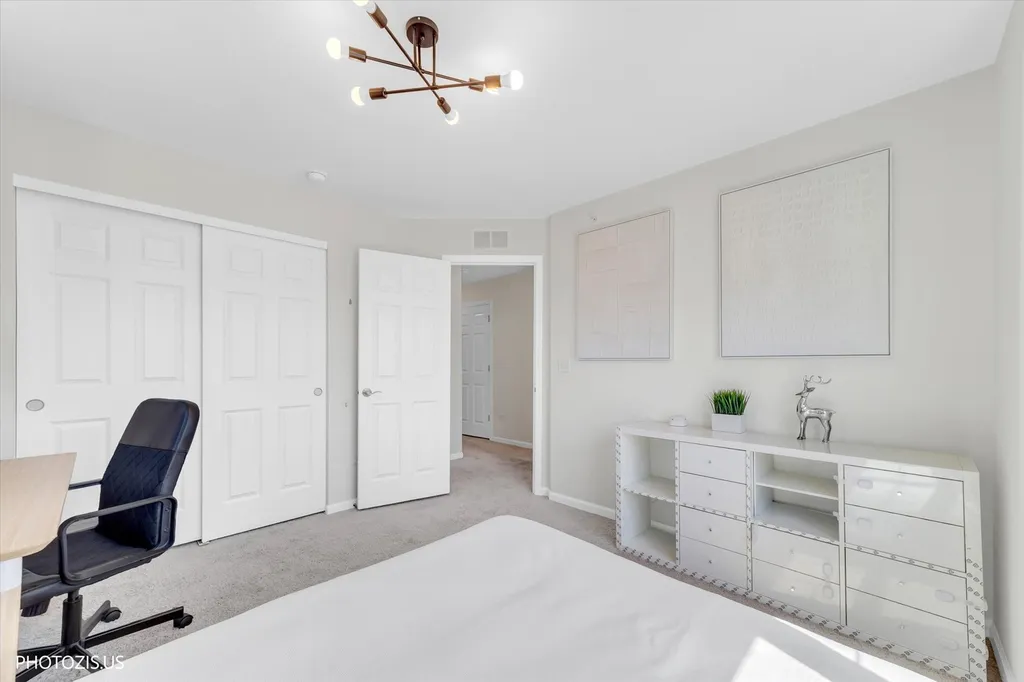 3316 Trillium Circle Rolling Meadows IL 60008