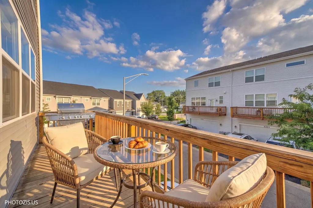 3316 Trillium Circle Rolling Meadows IL 60008