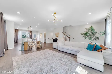 3316 Trillium Circle Rolling Meadows IL 60008