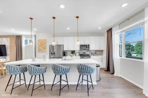 3316 Trillium Circle Rolling Meadows IL 60008