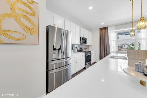 3316 Trillium Circle Rolling Meadows IL 60008