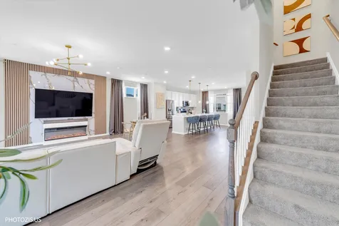 3316 Trillium Circle Rolling Meadows IL 60008
