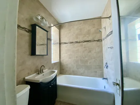 5511 West Diversey Avenue Chicago IL 60639
