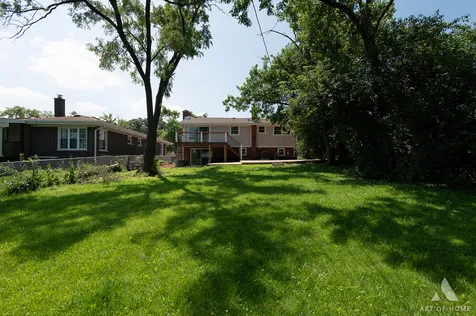 9050 West 93rd Street Hickory Hills IL 60457