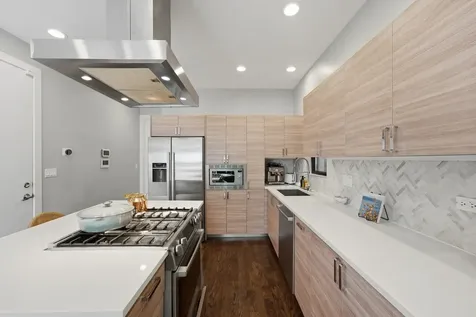 1349 North Leavitt Street Chicago IL 60622