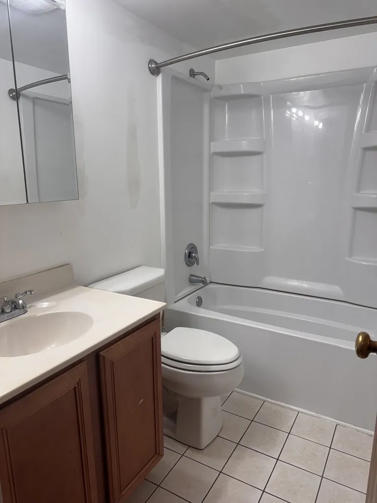 2264 Abbeywood Drive Lisle IL 60532
