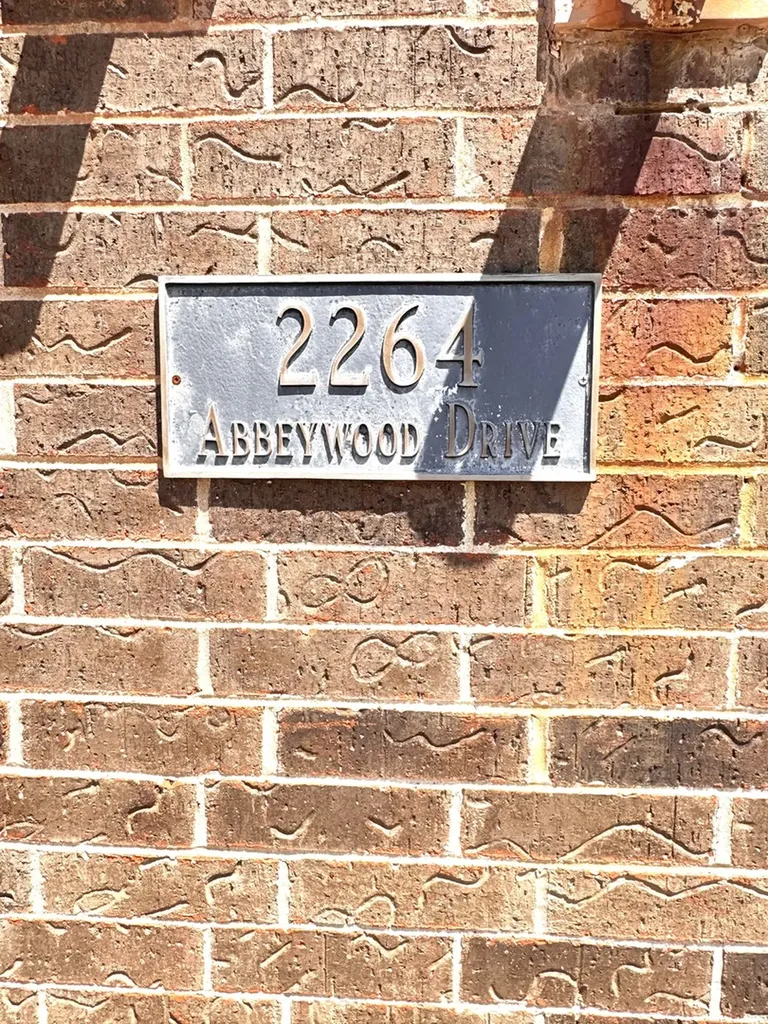 2264 Abbeywood Drive Lisle IL 60532