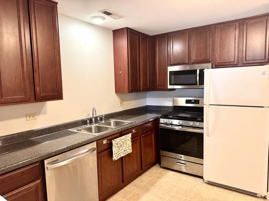 2264 Abbeywood Drive Lisle IL 60532