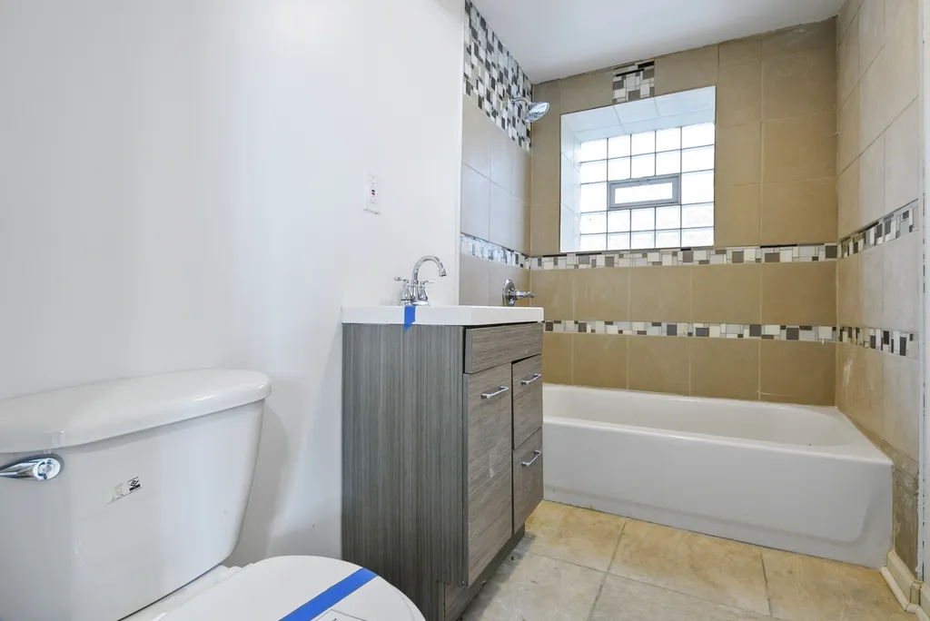 7359 South Vernon Avenue Chicago IL 60619