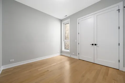 3056 North Lincoln Avenue Chicago IL 60657