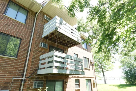 1303 North Winslowe Drive Palatine IL 60074