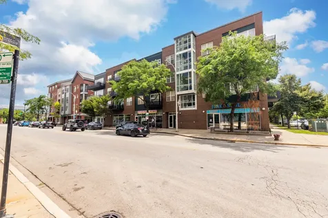 17 West 35th Street Chicago IL 60616