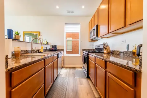 17 West 35th Street Chicago IL 60616