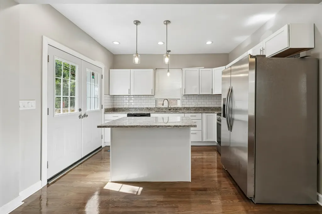 157 North Laramie Avenue Chicago IL 60644