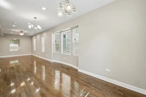 157 North Laramie Avenue Chicago IL 60644