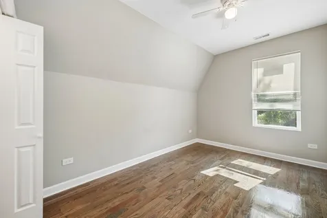 157 North Laramie Avenue Chicago IL 60644