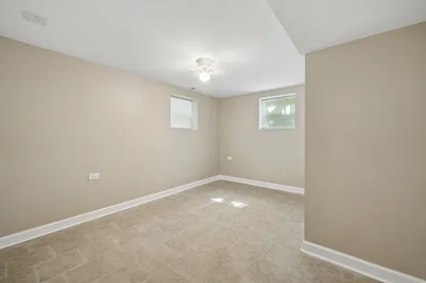157 North Laramie Avenue Chicago IL 60644