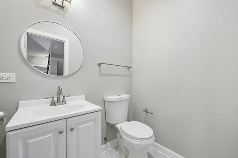 157 North Laramie Avenue Chicago IL 60644