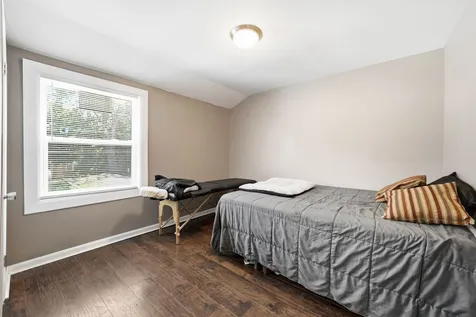 9631 South Jeffery Avenue Chicago IL 60617