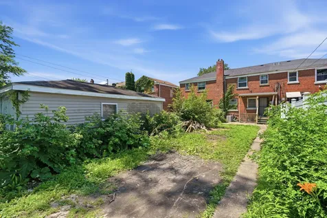 9631 South Jeffery Avenue Chicago IL 60617