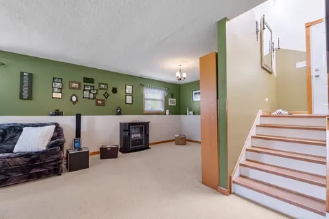 935 Revere Lane Island Lake IL 60042