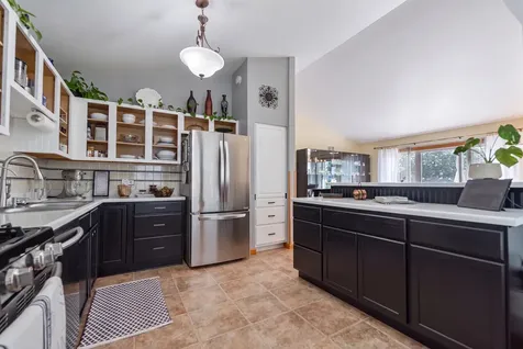 935 Revere Lane Island Lake IL 60042