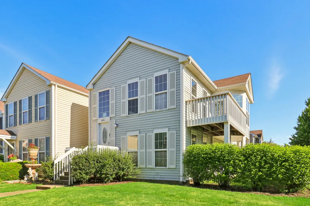 641 Serendipity Drive Aurora IL 60504