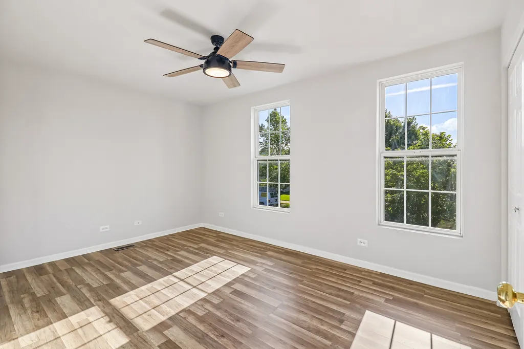 641 Serendipity Drive Aurora IL 60504