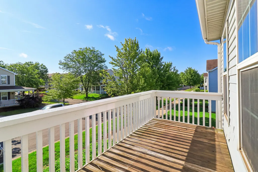 641 Serendipity Drive Aurora IL 60504