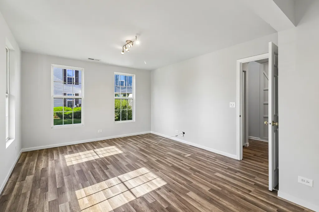 641 Serendipity Drive Aurora IL 60504