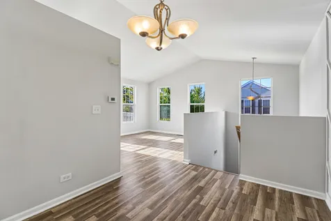 641 Serendipity Drive Aurora IL 60504