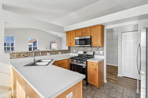 641 Serendipity Drive Aurora IL 60504