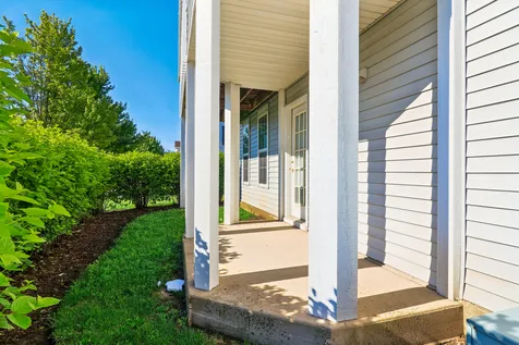 641 Serendipity Drive Aurora IL 60504