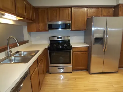 1069 Talbots Lane Elk Grove Village IL 60007