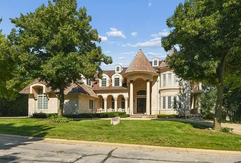 9620 Pacific Court Burr Ridge IL 60527