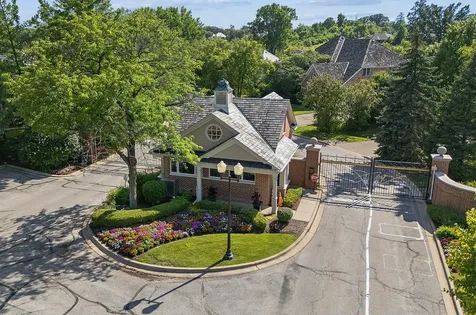 9620 Pacific Court Burr Ridge IL 60527