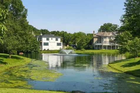 9620 Pacific Court Burr Ridge IL 60527
