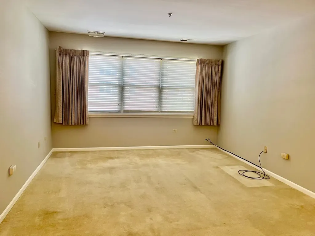 6710 South Keating Avenue Chicago IL 60629