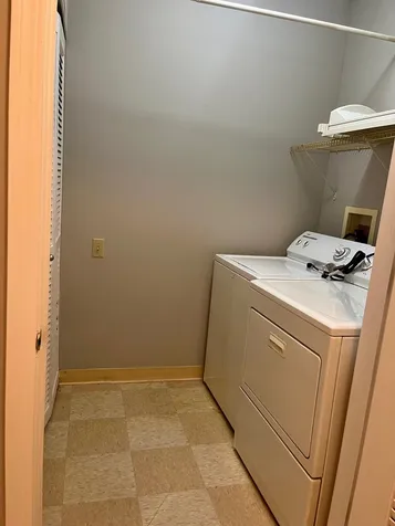 6710 South Keating Avenue Chicago IL 60629